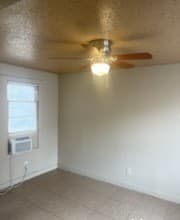 1-bedroom rental at 315 Fair Ave Unit 3 in San Antonio, TX — photo 2