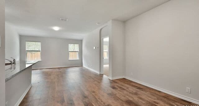 3-bedroom rental at 805 Rippling Lagoon in Cibolo, TX — photo 5