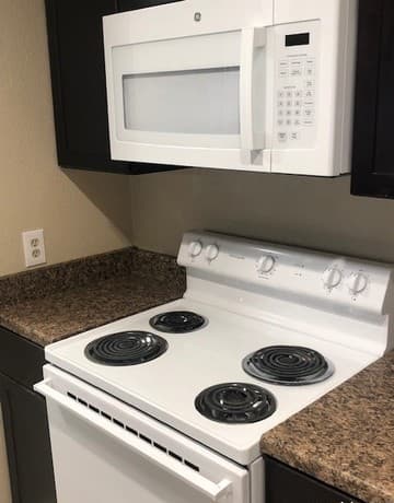 2-bedroom rental at 542 Dukeway Unit 1 in Universal City, TX — photo 4