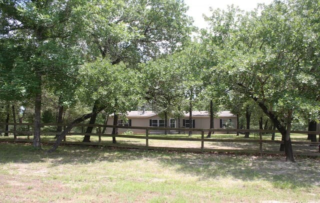 3-bedroom rental at 718 Cherry Ridge in Floresville TX