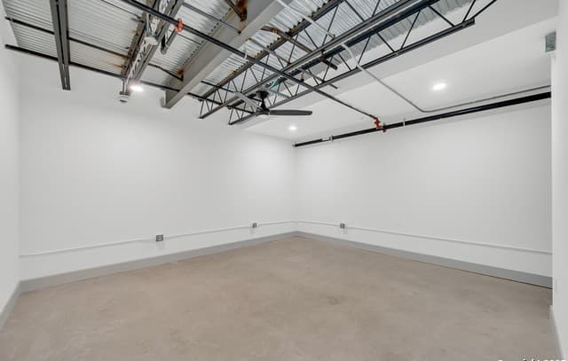 3-bedroom rental at 215 Coca Cola Unit 302 in San Antonio, TX — photo 3