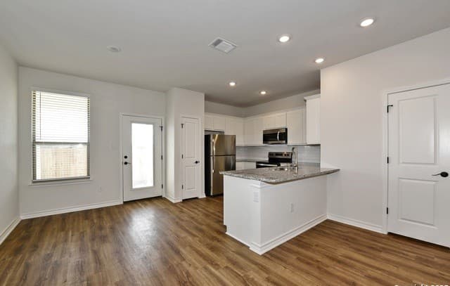3-bedroom rental at 2310 Tulipwood Cove Unit 101 in San Antonio TX