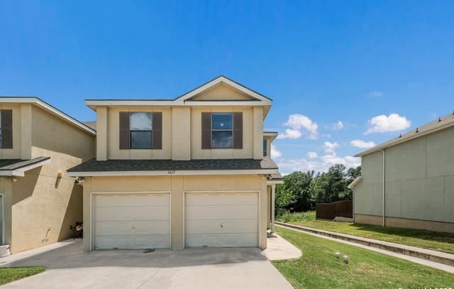 3-bedroom rental at 10619 Mathom Unit 4 in Universal City, TX — photo 2