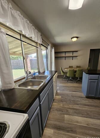 3-bedroom rental at 5814 Cliffmont in San Antonio, TX — photo 3