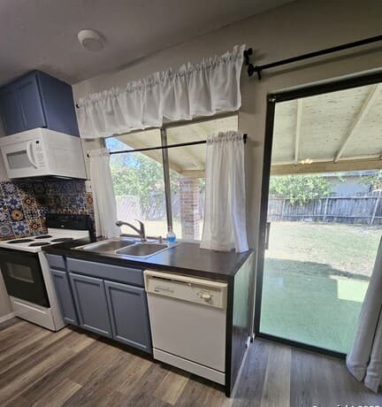 3-bedroom rental at 5814 Cliffmont in San Antonio, TX — photo 4