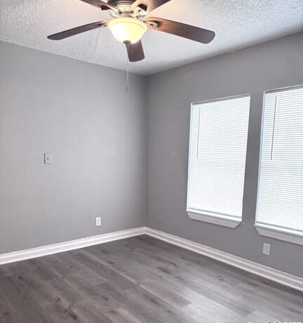 1-bedroom rental at 403 Terrell Ave Unit 2 in San Antonio, TX — photo 3