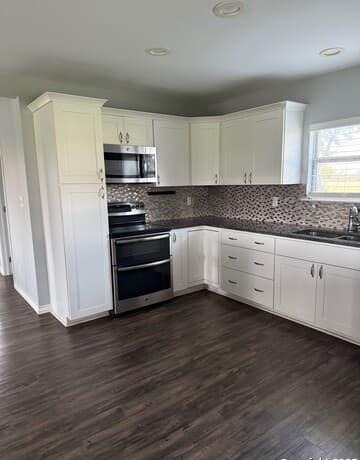 4-bedroom rental at 517 Fm 473 in Comfort, TX — photo 5