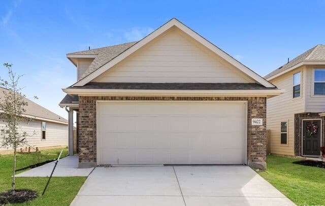3-bedroom rental at 9422 Somers Bend in San Antonio, TX — photo 4