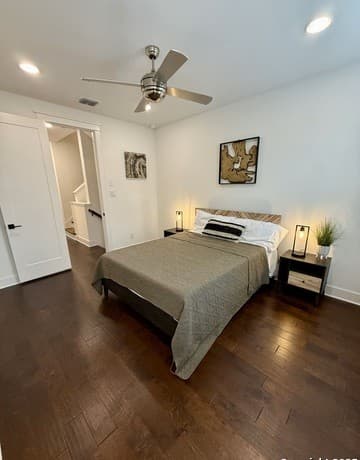 3-bedroom rental at 808 E Carson St Unit 102 in San Antonio, TX — photo 4