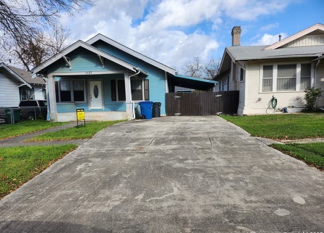3-bedroom rental at 1137 W W. Magnolia in San Antonio TX