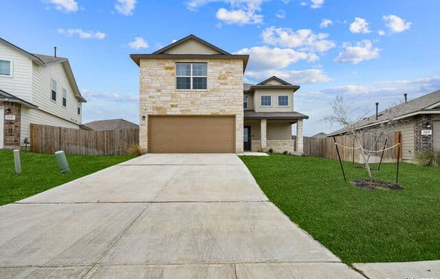 3-bedroom rental at 13123 Minuet Sway in San Antonio, TX — photo 2