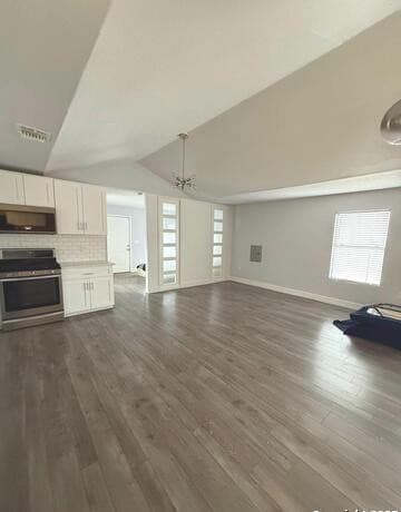 2-bedroom rental at 503 Nolan in San Antonio, TX — photo 4