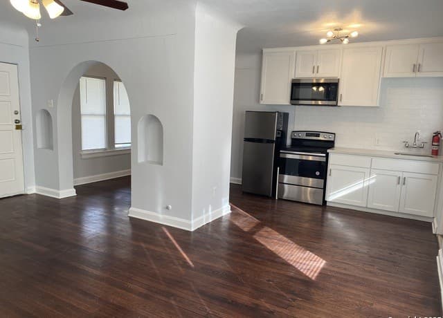 1-bedroom rental at 152 Harrigan Unit 6 in Alamo Heights TX