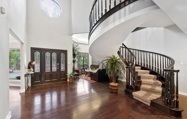 4-bedroom rental at 8 Rogers Wood in San Antonio, TX — photo 4