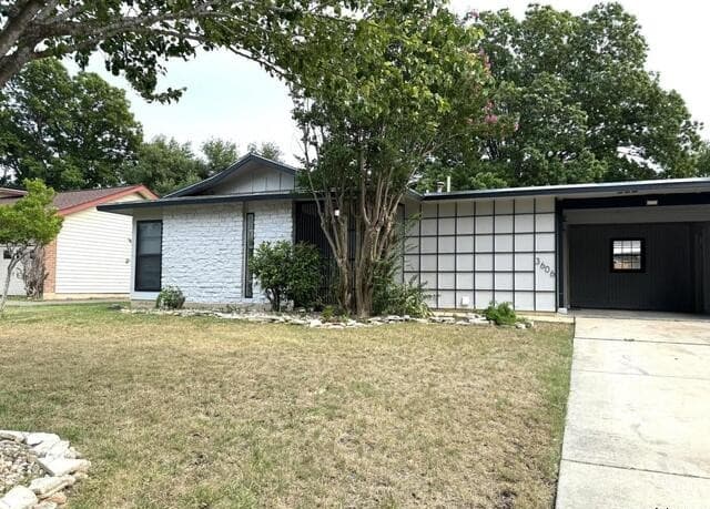 3-bedroom rental at 3606 Versailles in San Antonio TX