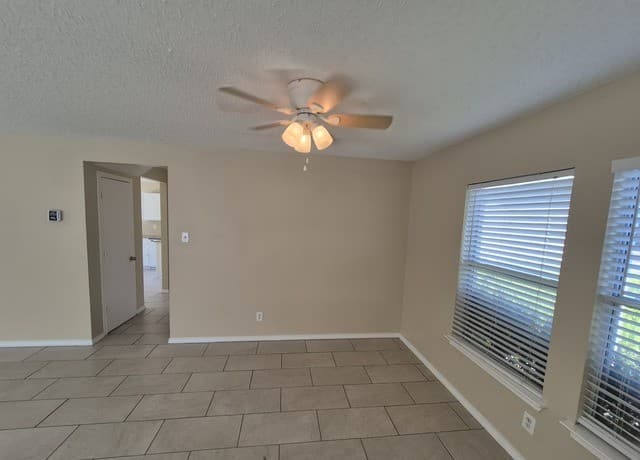 3-bedroom rental at 6919 Heron Flats in Converse, TX — photo 3