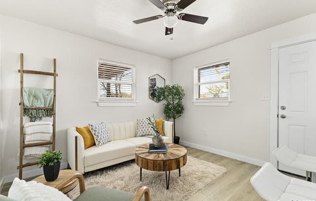 1-bedroom rental at 3409 Commercial Ave in San Antonio, TX — photo 3