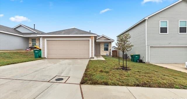 3-bedroom rental at 5315 Hornbeck in Converse TX