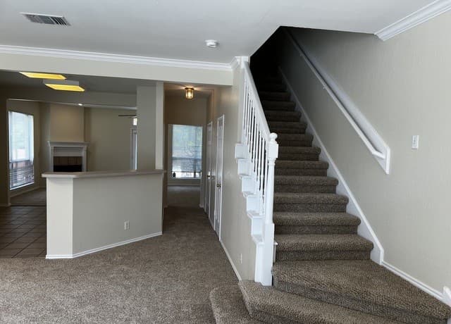 3-bedroom rental at 8741 Wickersham in San Antonio, TX — photo 3