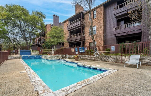 1-bedroom rental at 4212 Medical Dr Unit 109 in San Antonio, TX — photo 4