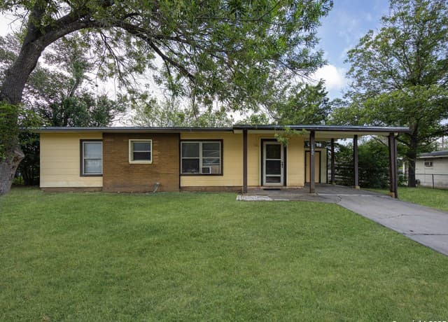 3-bedroom rental at 142 Galaxy Dr in San Antonio TX