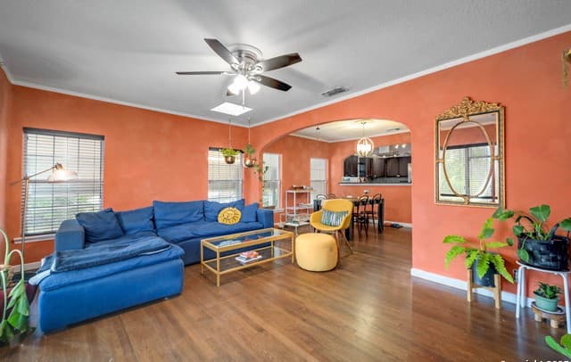 3-bedroom rental at 2231 W Woodlawn in San Antonio TX
