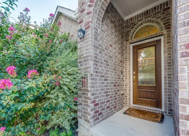 4-bedroom rental at 226 Fernwood Dr. in Cibolo, TX — photo 2