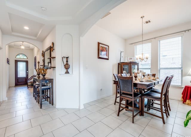 4-bedroom rental at 226 Fernwood Dr. in Cibolo, TX — photo 4