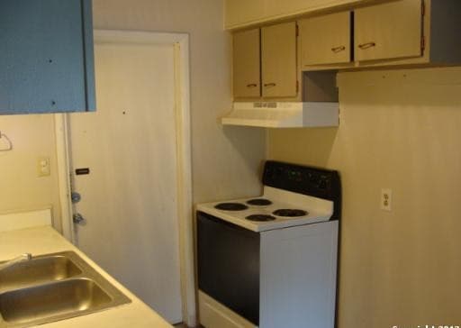 2-bedroom rental at 103 Avenue F Unit A in Converse, TX — photo 4