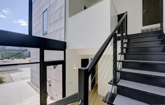 3-bedroom rental at 117 Marcia in Alamo Heights, TX — photo 5