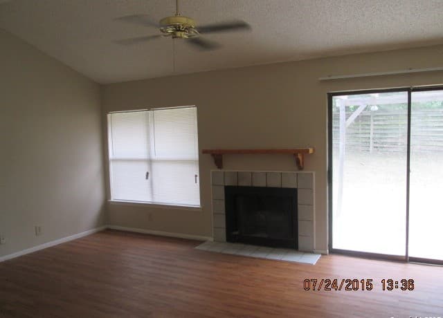 3-bedroom rental at 3932 Heritage Hill Dr in San Antonio, TX — photo 3