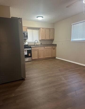 3-bedroom rental at 2129 Pat Booker Unit 11 in Universal City, TX — photo 3