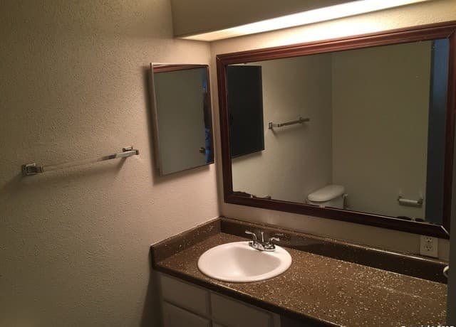 2-bedroom rental at 7923 Donore Pl Unit 12 in San Antonio, TX — photo 5