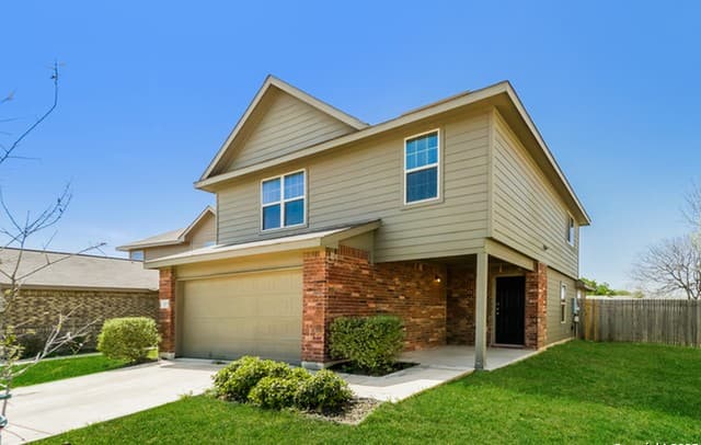 3-bedroom rental at 8739 Tesoro Hills in San Antonio TX