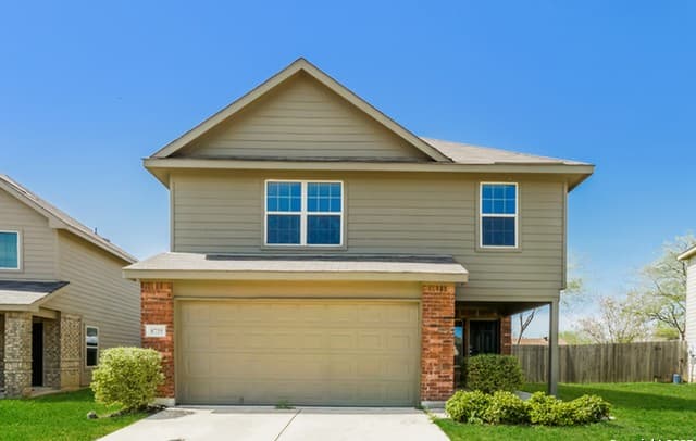 3-bedroom rental at 8739 Tesoro Hills in San Antonio, TX — photo 2