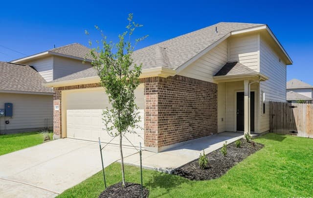 3-bedroom rental at 9435 Dogwood Hill in San Antonio TX