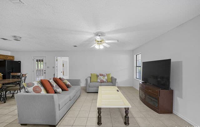 1-bedroom rental at 3161 Tanglewood Trail in Spring Branch, TX — photo 4
