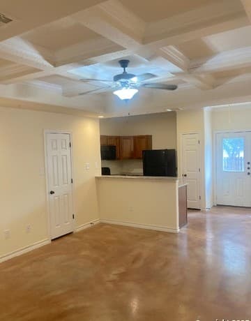 3-bedroom rental at 6335 Melanzane Unit 3 in San Antonio, TX — photo 2