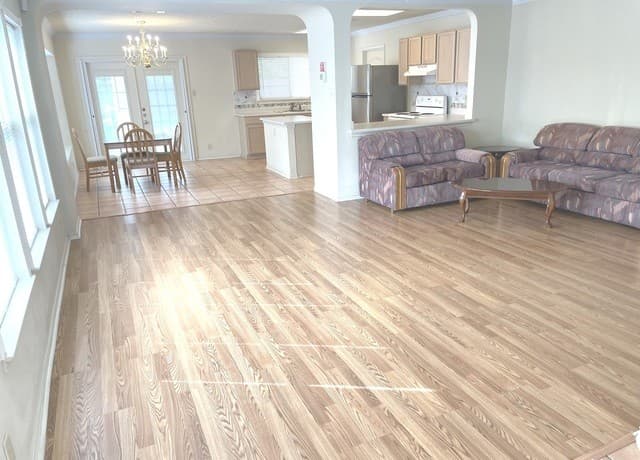 3-bedroom rental at 7011 Mary Todd in San Antonio, TX — photo 3