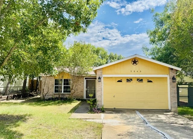 3-bedroom rental at 5846 Sun Farm in San Antonio TX