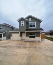 3-bedroom rental at 2031 Silver Oaks in San Antonio, TX — photo 3