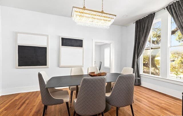 3-bedroom rental at 110 E Craig Pl Unit 2 in San Antonio, TX — photo 3