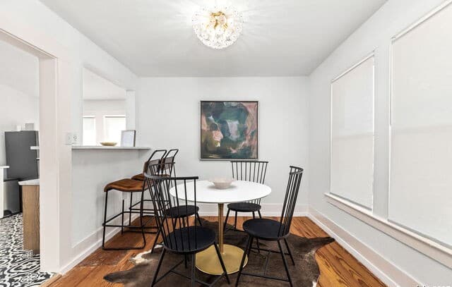 3-bedroom rental at 110 E Craig Pl Unit 2 in San Antonio, TX — photo 5