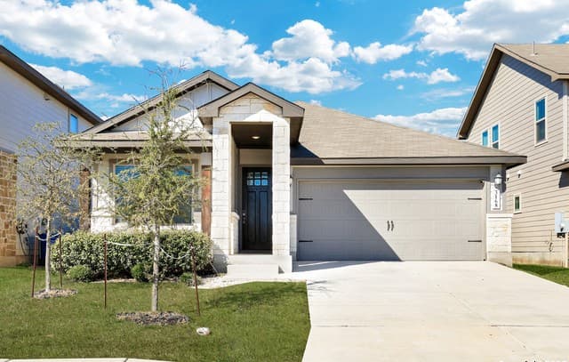 3-bedroom rental at 9634 Alisa Brooke in San Antonio TX