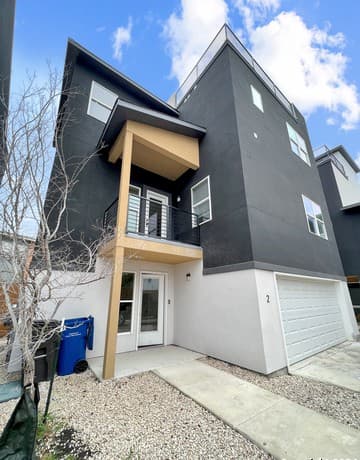 3-bedroom rental at 100 Lewis St Unit 2 in San Antonio TX