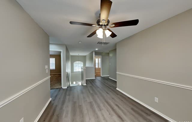3-bedroom rental at 11627 White Cross in San Antonio, TX — photo 4