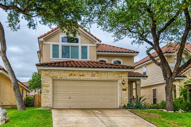 3-bedroom rental at 8439 Blackstone Cove in Converse TX