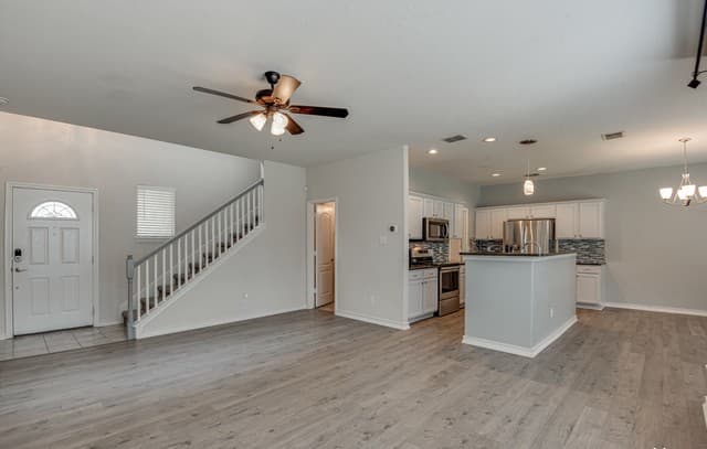 3-bedroom rental at 8439 Blackstone Cove in Converse, TX — photo 5