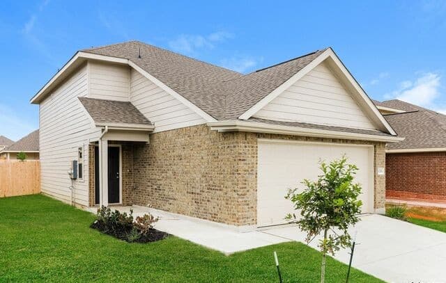 3-bedroom rental at 9318 Evening Shade Court in San Antonio, TX — photo 2