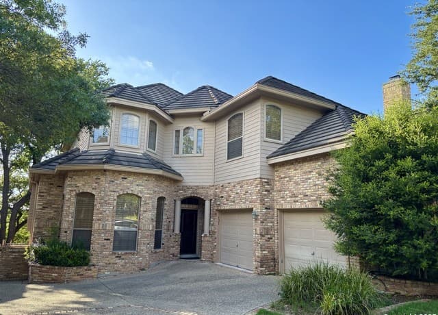 3-bedroom rental at 131 Westcourt Ln in San Antonio TX
